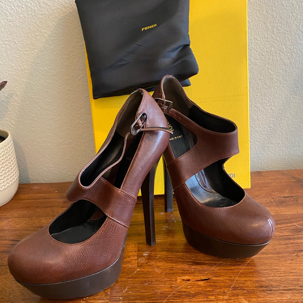Fendi Decollete Vacchetta Lux Marrone Medio Heels